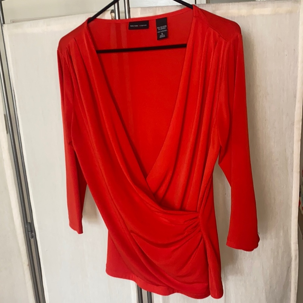 New York & Co wrap style 3/4 sleeve